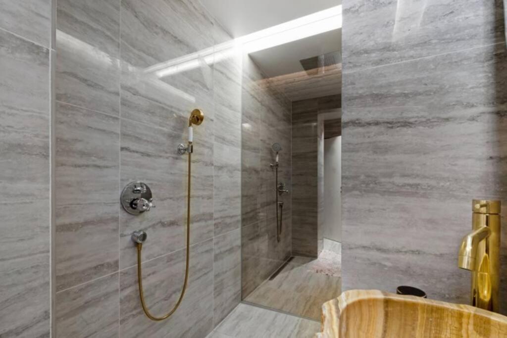 Extravagant-2 Bedrooms-bronze * Copenaghen